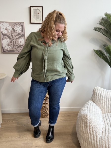 Jeans bleu mom fit poche frange