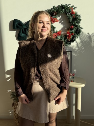 Gilet sans manches broche marron chocolat grande taille