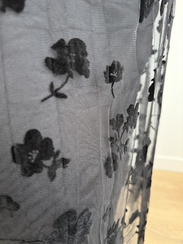Jupe long tule et broderie fleurs Laure noir grande taille