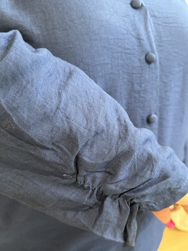 Blouse boutonnée Vicky bleu marine unie grande taille