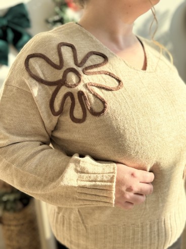 Pull broderie cordage fleur Marta ecru grande taille