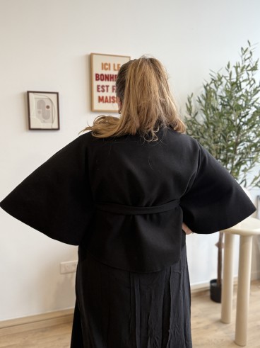 Poncho court Jessica noir