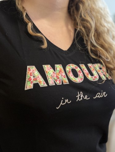 Tee shirt broderie amour in the air grande taille
