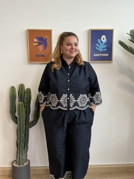 Chemise coton broderie bas bleu