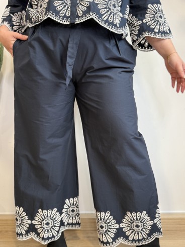 Pantalon coton broderie bas bleu