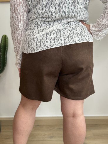 Jupe short feutrine Esmée marron chocolat avec broche coeur grande taille