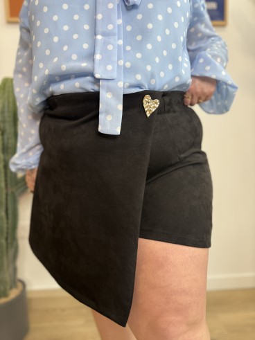 Jupe short feutrine Esmée noir avec broche coeur grande taille