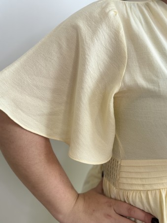 Robe fluide longue ceinture plissée jaune