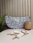 Sac banane demi-lune en coton imprimé floral bleu AMOUR