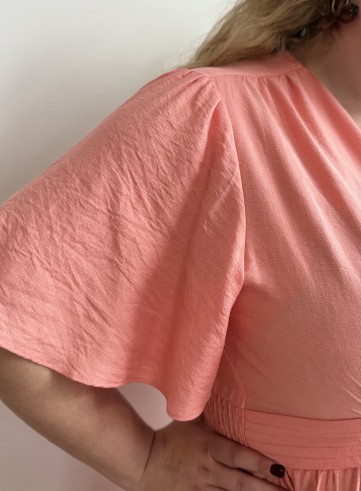 Robe fluide courte ceinture plissée jaune grande taille