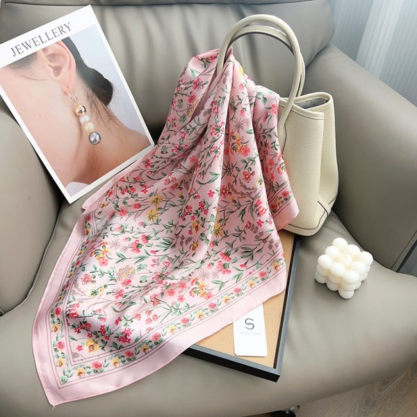 Carré effet soie 70x70cm fleurs sur tige rose