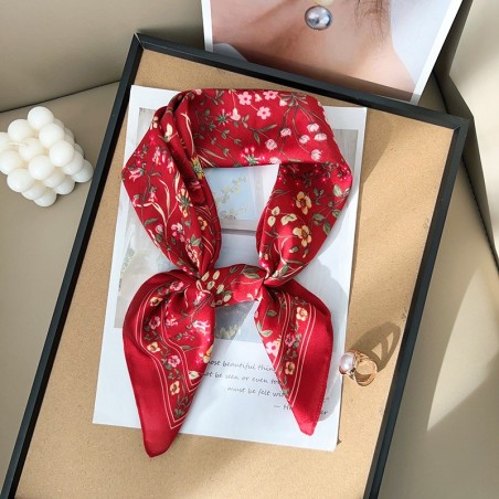 Carré effet soie 70x70cm fleurs sur tige rouge