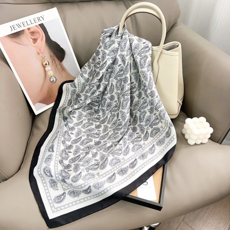 Carré effet soie 70x70cm virgule blanc