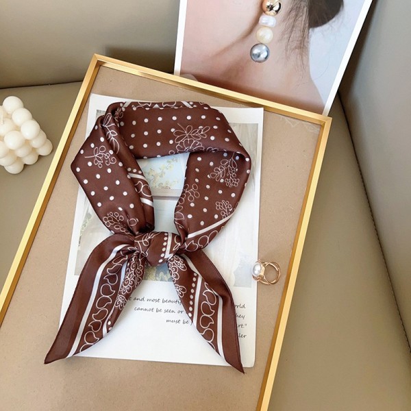 Carré effet soie 70x70cm pois et feuilles marron