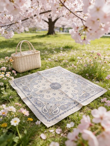 Carré effet soie 70x70cm rosace gris