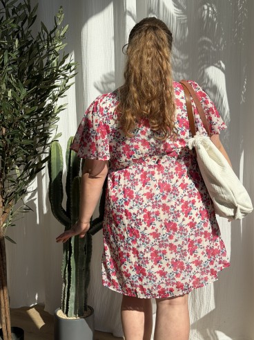 Robe Courte Fleurs Jasmine Fuchsia grande taille