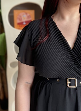 Robe Fluide Courte Plissée Ella Noir