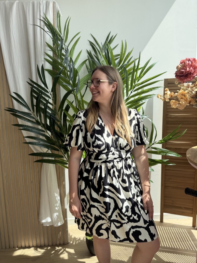 Robe courte fluide labyrinthe Noir Robe courte fluide labyrinthe Noir