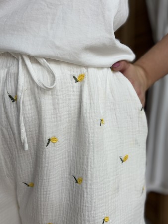 Short en gaze de coton blanc brodé citrons