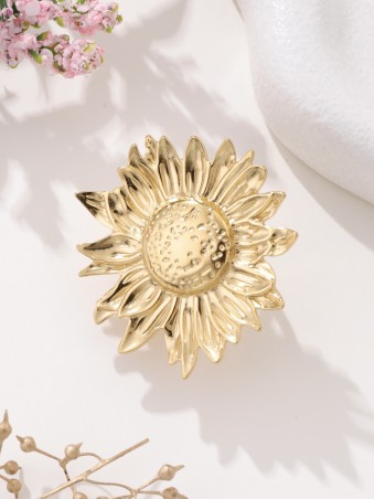 Bague dorée grande fleur poinconnée