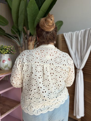 Chemise blanche en broderie anglaise grande taille