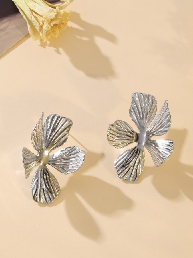Boucles d'oreilles argentées fleur 5 pétales