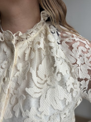 Blouse Noémie en dentelle écru - grande taille