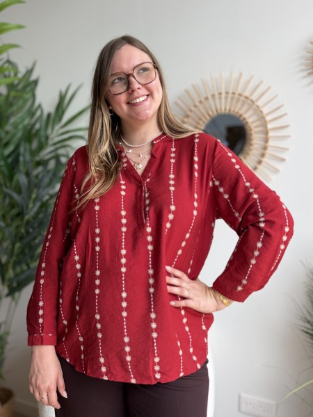 Blouse Agathe à motifs brodés rouge - grande taille