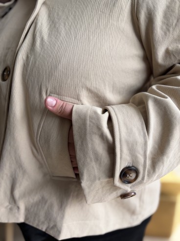 Trench court à capuche beige - grande taille