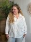 Chemise Charlotte brodée à col volanté blanche
