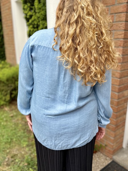 Chemise fluide jeans avec ecussons etoiles