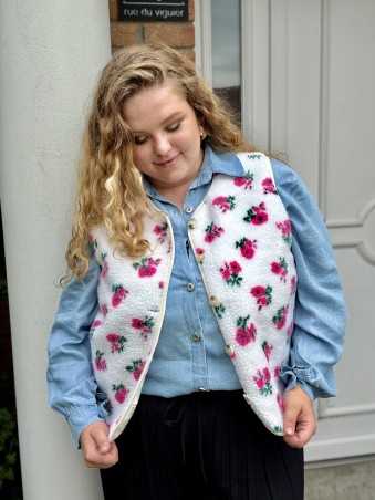 Gilet bouclette sans manches beige avec fleurs Suzie