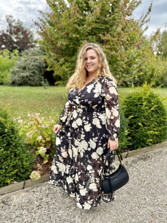 Robe longue noire fleurs blanches Ruby