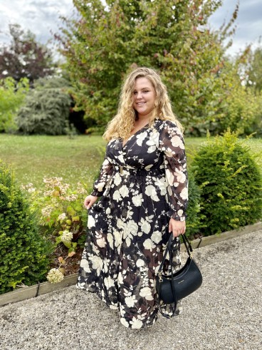 Robe longue noire fleurs blanches Ruby