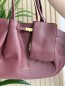Sac à main en vinyle & sa pochette rouge bordeaux Isis