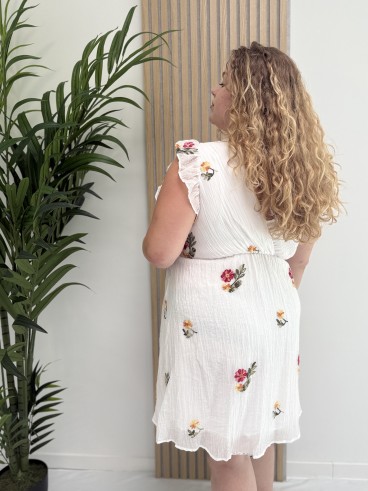Robe courte "Cécile" blanche avec broderie fleurs